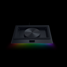 Razer Laptop Cooling Pad - integrierter USB-A-Dock, mit Razer Chroma Beleuchtung